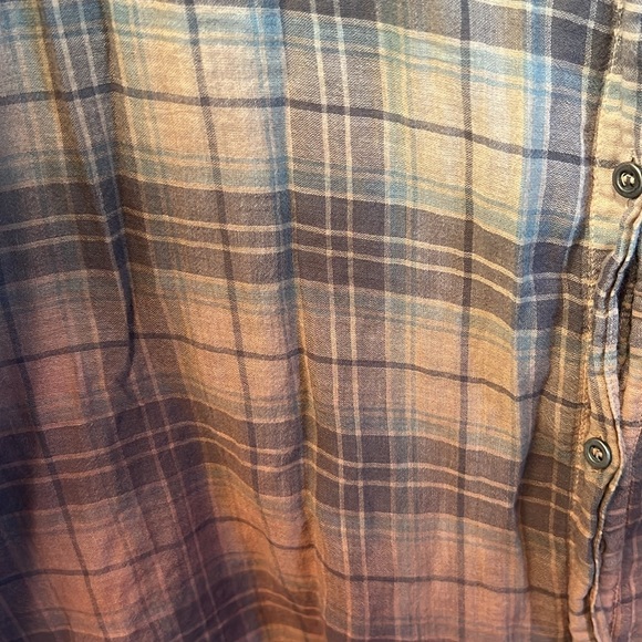 Under $20 bogo 50% off. Free People, Large sleeveless ombré plaid button shirt. - Picture 3 of 5